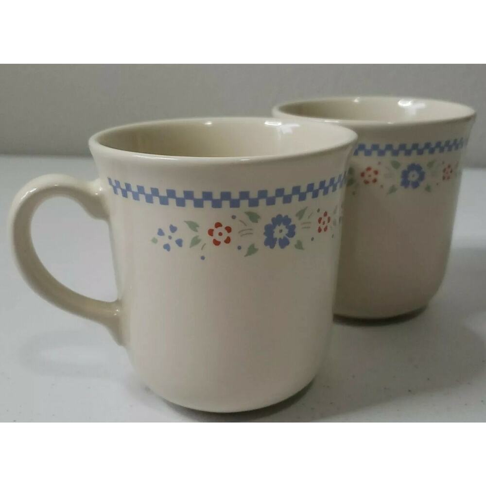 Corning Ware Corelle Needlepoint 3.5" Mug Cup Set Of 2 EUC Blue Red Floral